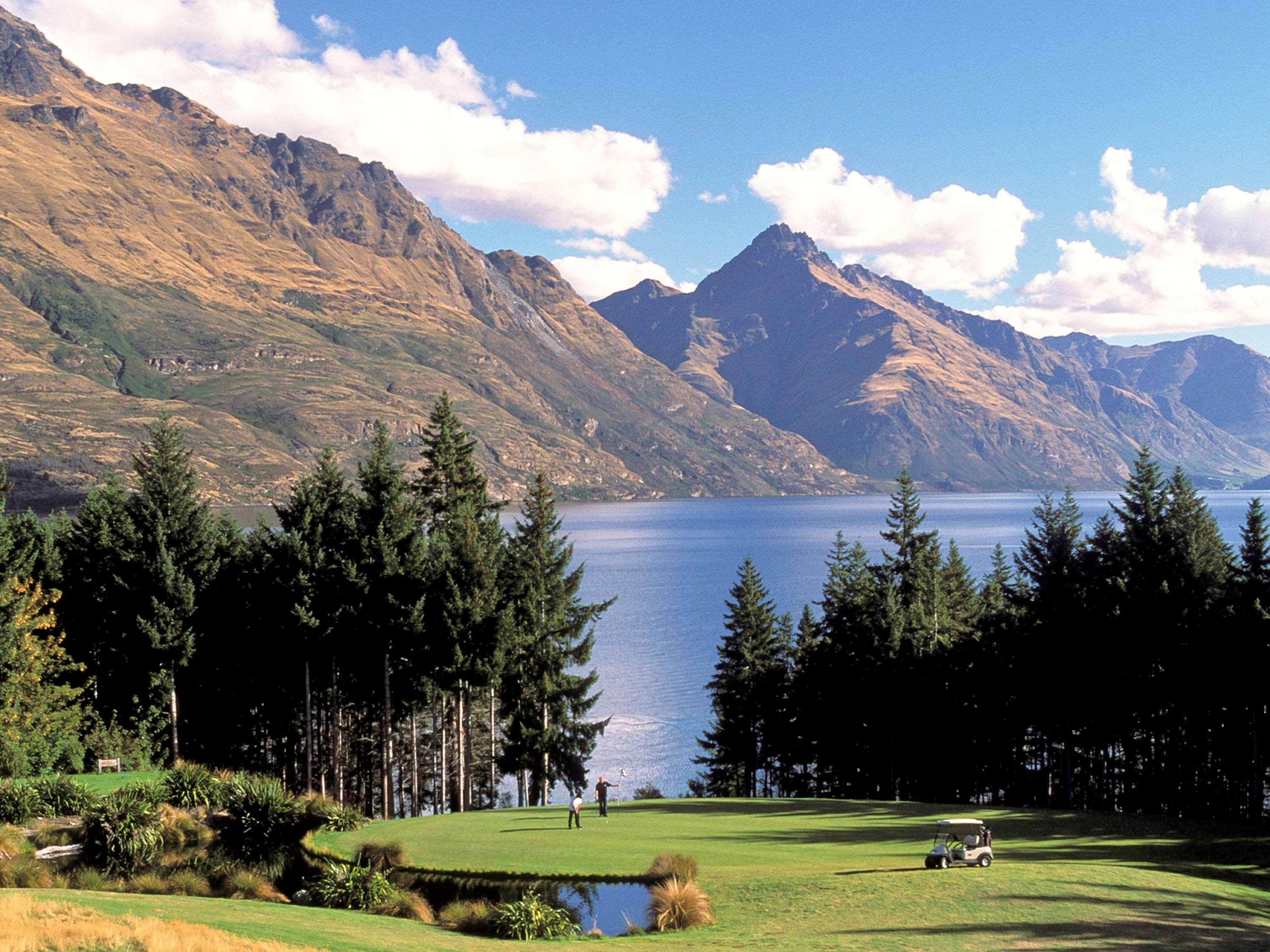 Novotel Queenstown Lakeside Exterior photo