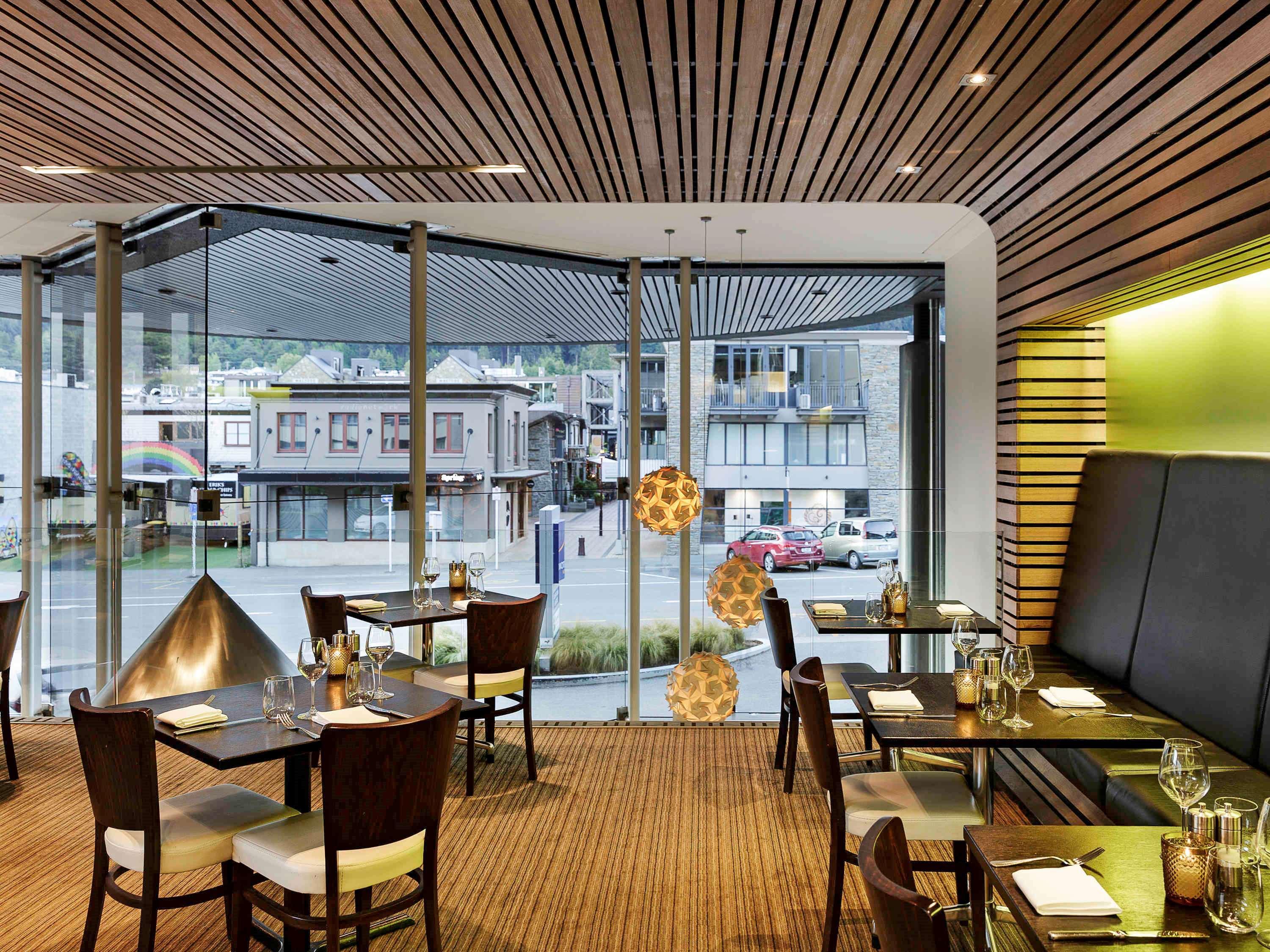 Novotel Queenstown Lakeside Exterior photo