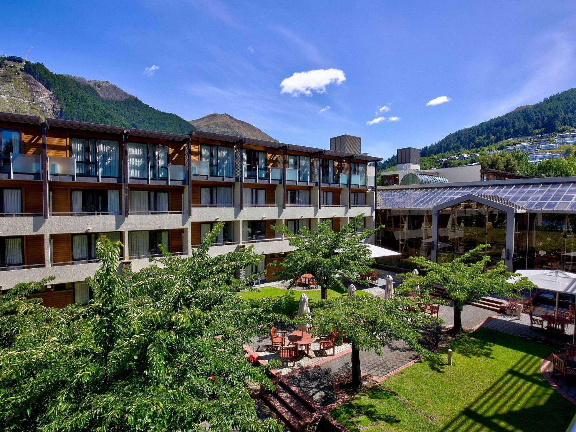 Novotel Queenstown Lakeside Exterior photo