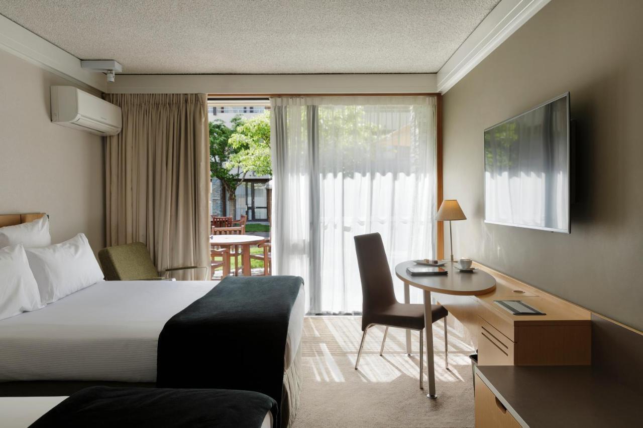Novotel Queenstown Lakeside Exterior photo